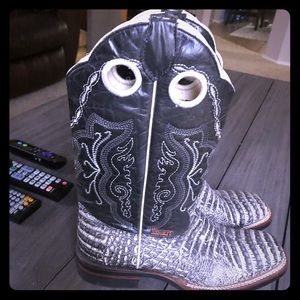 New! Real leather cowboy boots